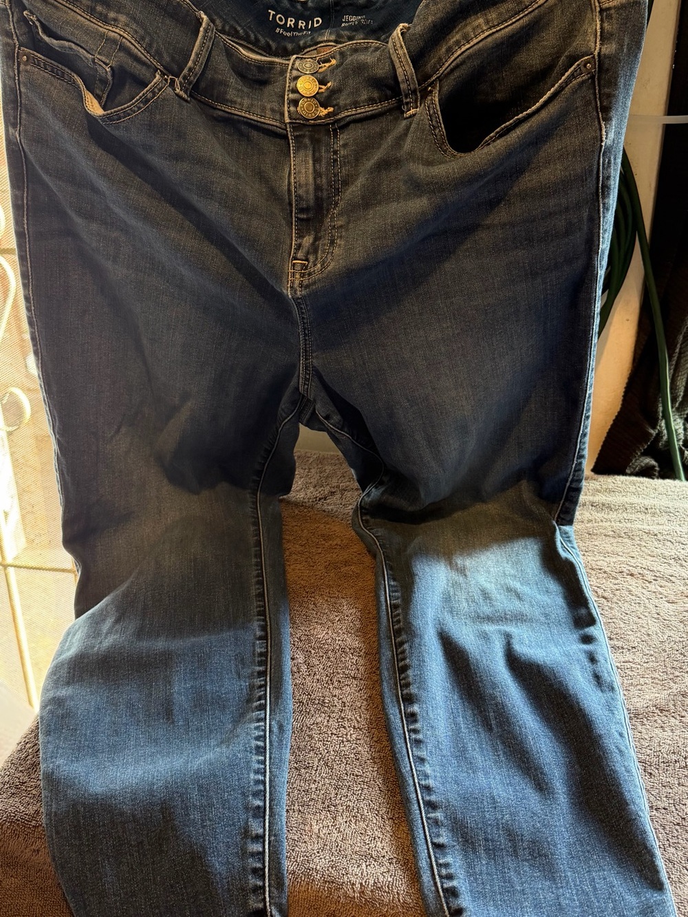 Torrid Super Soft Jegging Jeans Size 22R 3-Button Dark Wash